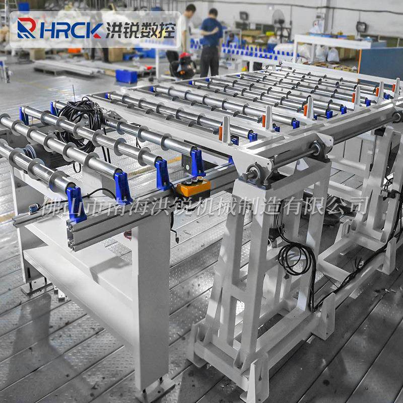 木厂头机械翻板翻机蝶转式气缸转机 家直供翻1803000*130度木材输