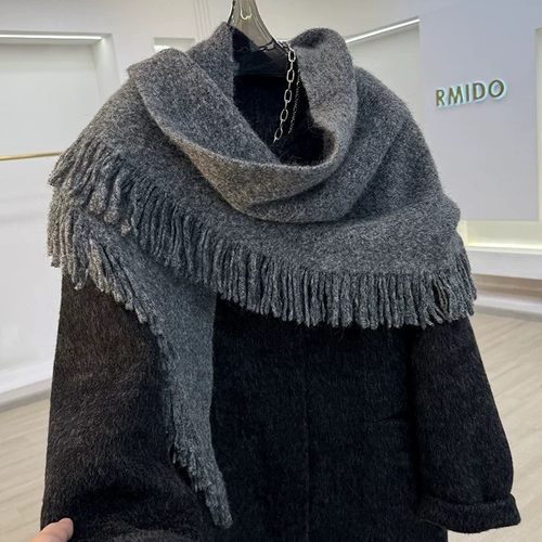 慵懒风灰色针织流苏披肩百搭纯色