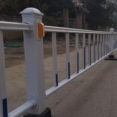道路公路马路市政交通护栏厂区学校机非社区城市锌钢防撞隔离栏杆