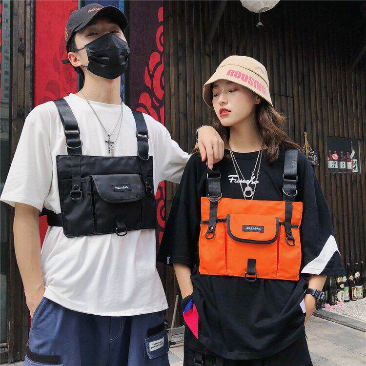 潮牌街拍男女揹包战术网