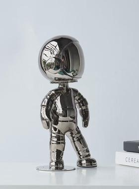 现代轻奢电镀摆件太空人镜面样板间售楼处室内客厅艺术桌面装饰品