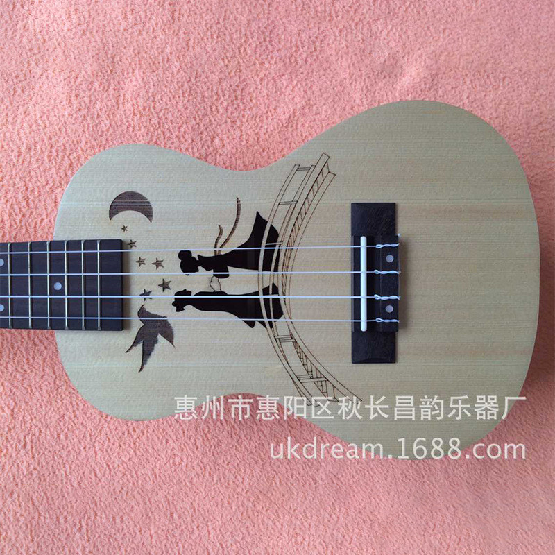 厂家定制24寸情侣款小四弦琴ukulele广东夏威夷四弦琴定做