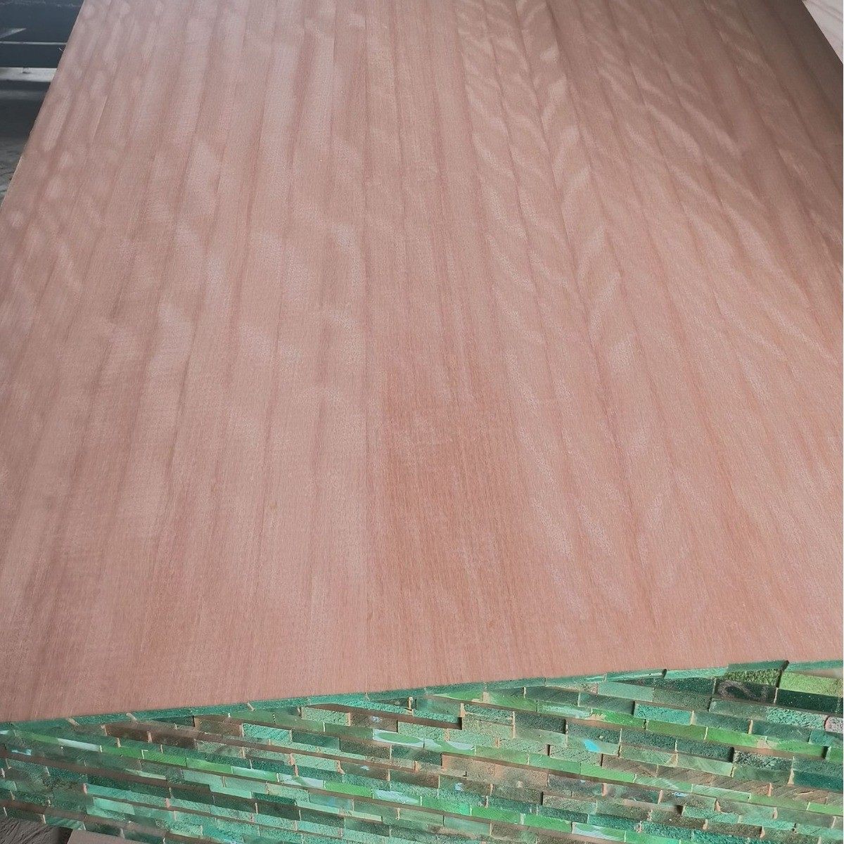 厂家胡桃零售奥古曼板材红批发金丝红檀核桃木实木家装木料