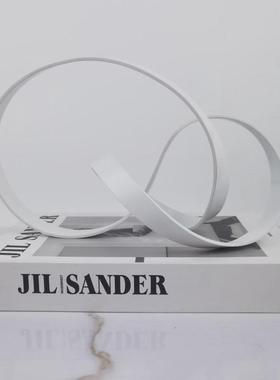 现代轻奢几何样板房金属摆件家居艺术摆件客厅卧室书房软装饰品