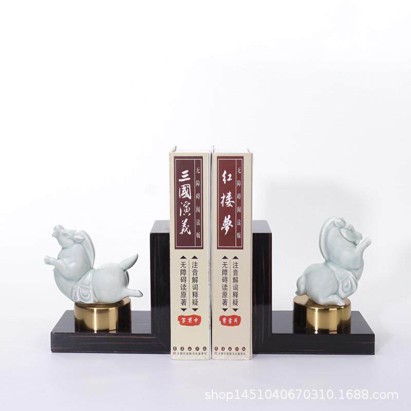 新中式样板间书房陶瓷马书档摆件约办公室玄关柜博古架软装饰品