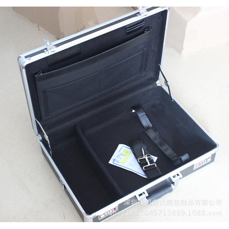 可肩背铝合金五金工具箱高档物业手提箱15寸电脑箱公文行李箱