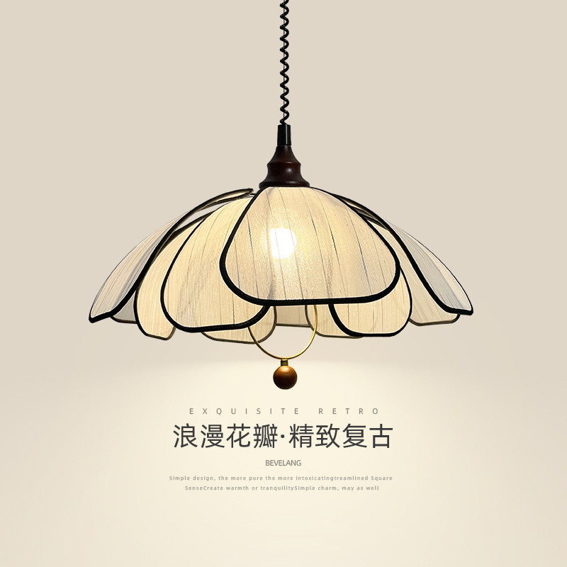 法式奶油风花瓣吊灯升降餐厅灯中古风复古胡桃木感餐桌饭厅灯