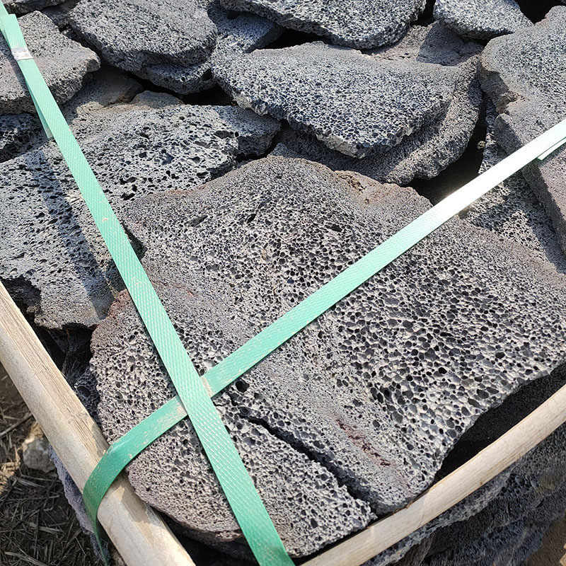火山岩板厂家冰裂纹石材单贴面蘑菇石洞石不规则碎乱拼地铺石