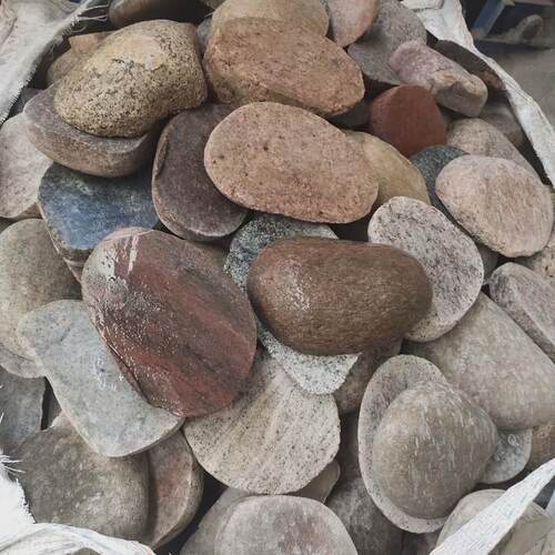 鹅卵石蘑菇石厂家供应室外庭院围墙蘑菇石面包石仿古背景墙鹅卵石