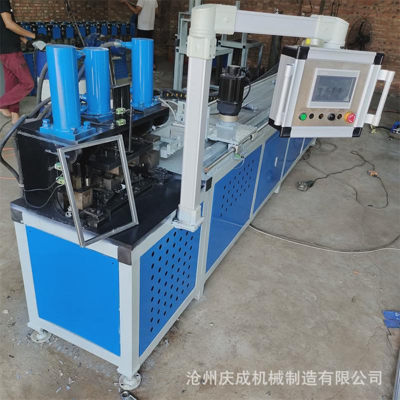 全自动数控方管切角机多工位45度折角机矩形铁管对折90度冲角机