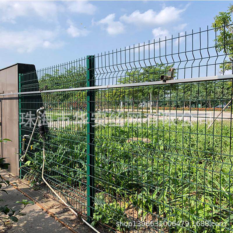 桃型柱栏网桃型柱道路护栏桃型柱公路防护网护栏网果园金属丝网