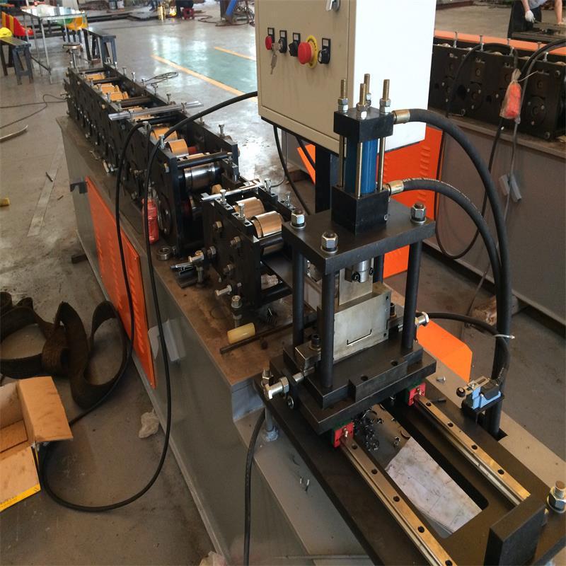 数控自动u全自动成型机冷弯成型设备型钢z型钢机冷轧机设备