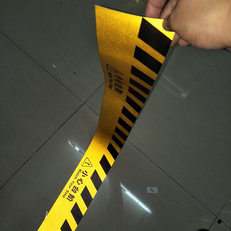 地下车库反光标识镭射光蓄贴纸膜安全反光标示牌反光路牌贴纸