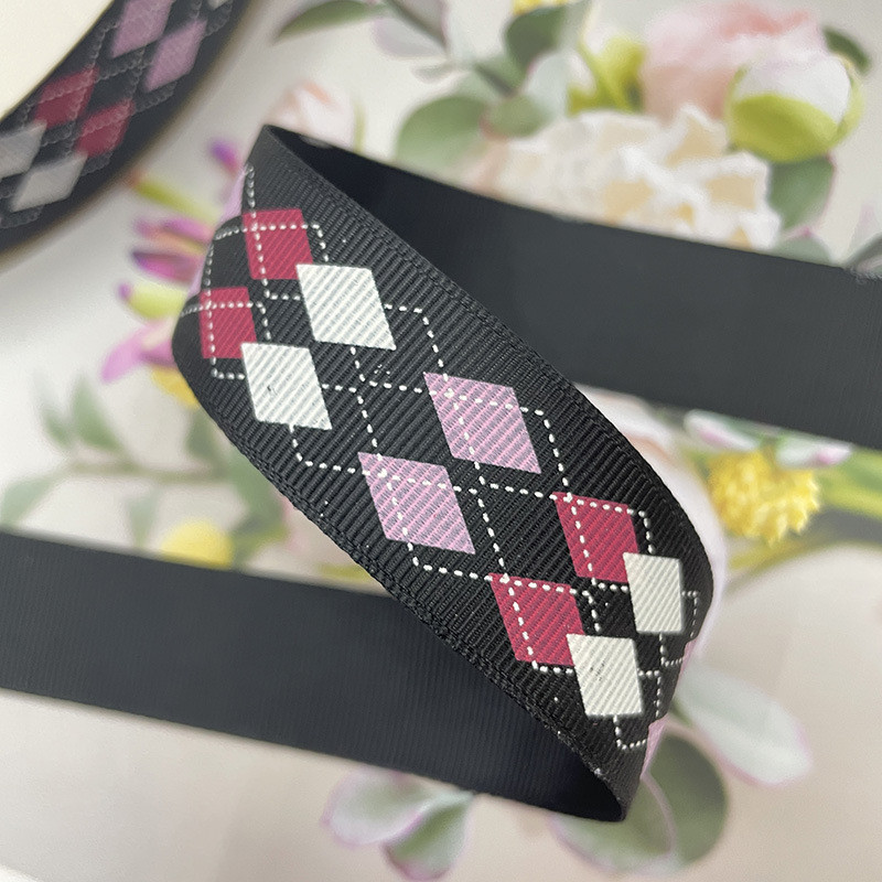 厂家直供菱形涤纶带螺纹方块色丁织带服装辅料配件转印格子缎带