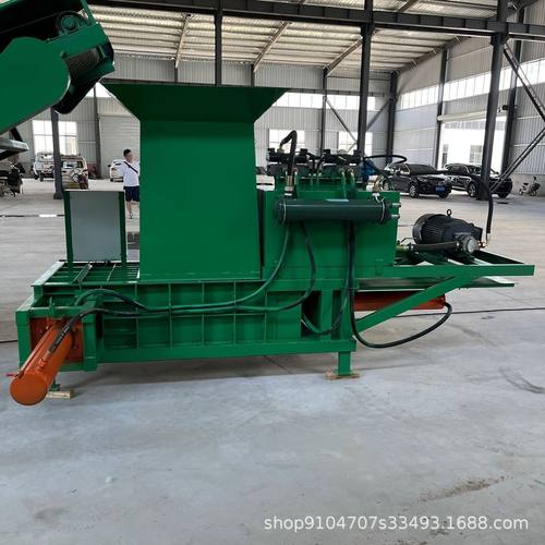 玉米秸秆牧草皇竹草象草青贮黄贮全自动压块机青储打包机