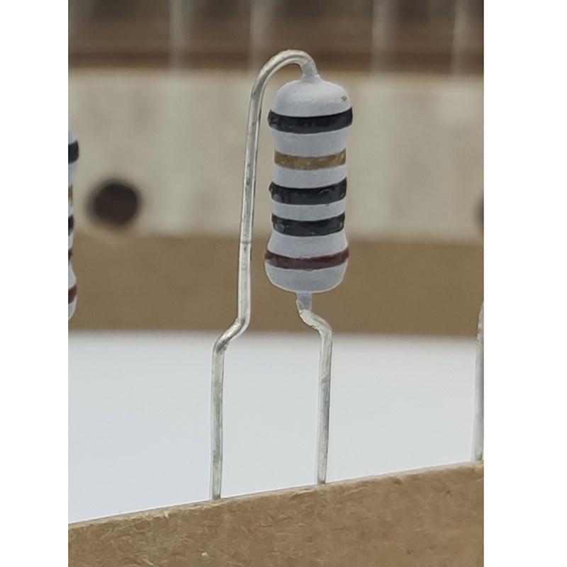 knp立式线电阻绕1/2w1ws1Ω-100Ω编带金属膜插件电阻现货供应