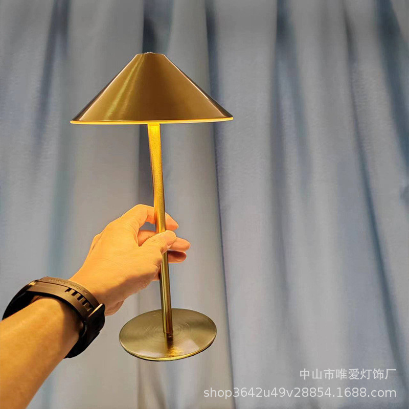 酒吧氛围灯装饰小夜灯清现代简约创意充电台灯餐厅吧卧室床头灯