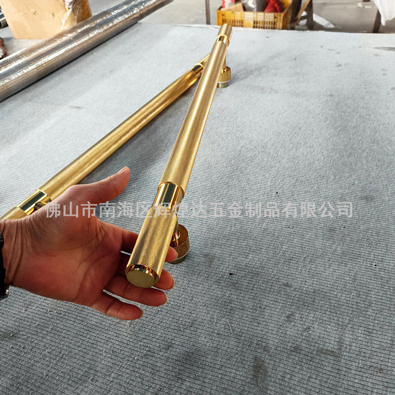 辉诚达定制大门拉手铝合金把手简约轻奢酒店滚花管玻璃大门新中式