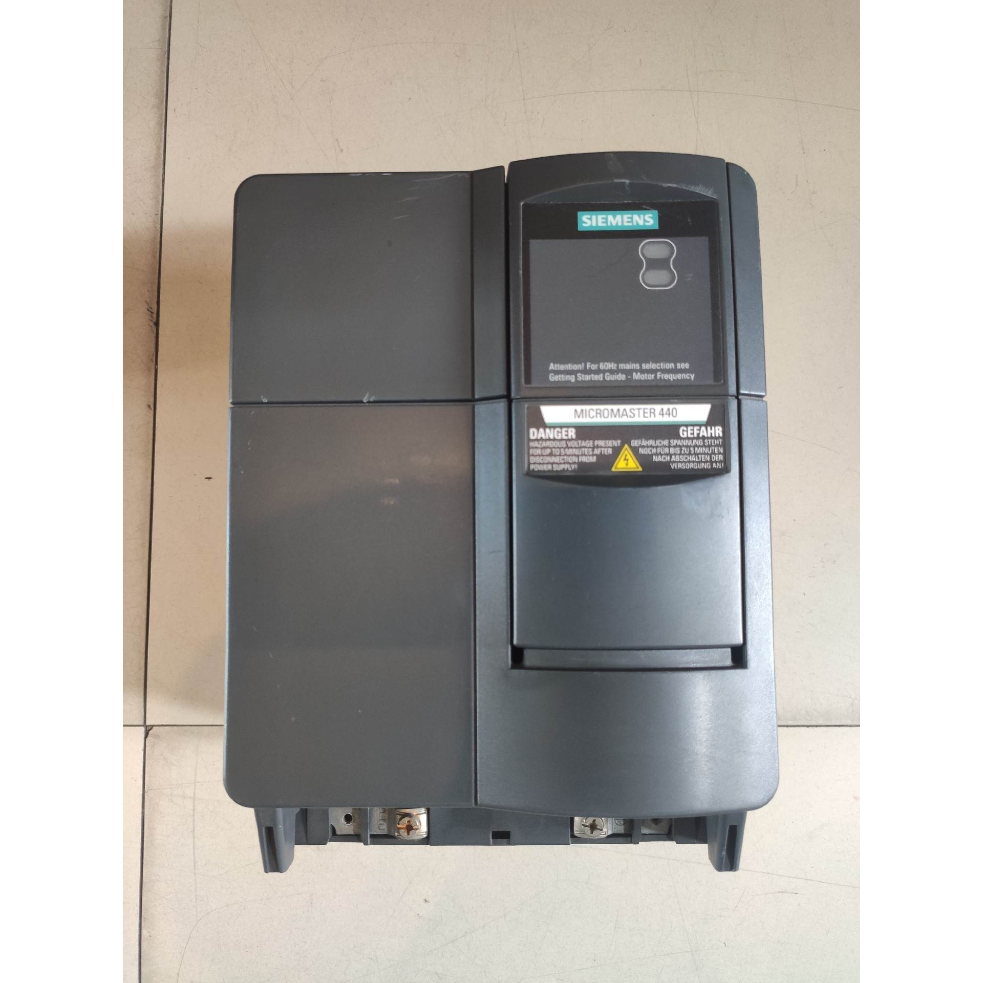 6SE6440-2UD27-5CA1 西门子变频器 MM4