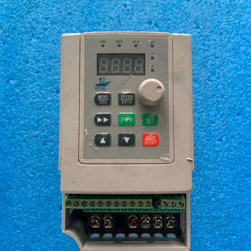 PU LIAN变频器PL1000-2S0015G，二手拆机，