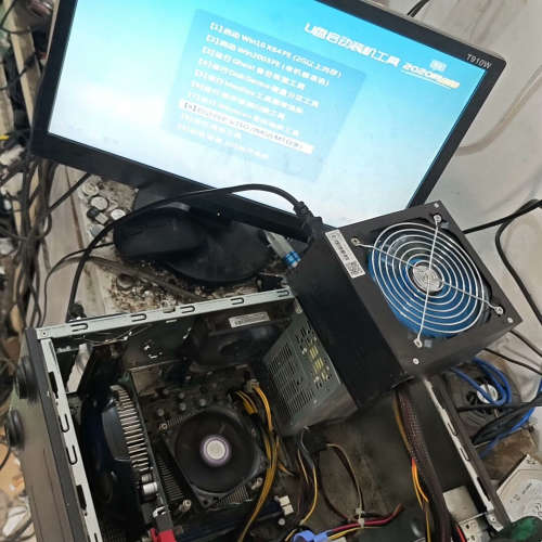 影驰GTS450 512 D5  重炮手  成色如图正常点亮