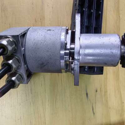 AC58/1212EF.42OLZ   0566357亨士乐