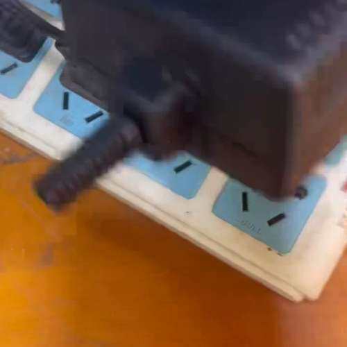 德国FW7362M/15 伏电源 110-220V输入 输出