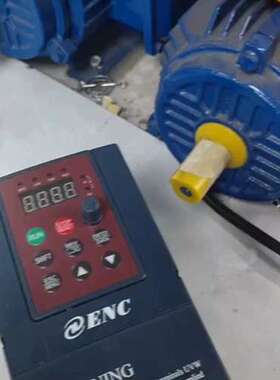 易能变频器0.75KW，EDS800-ZLD2S7N，成色如