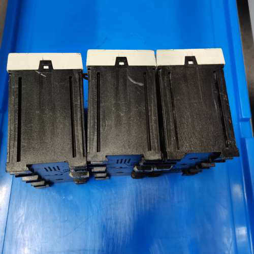 二手施克SICK安全继电器LCUX1-400 实物拍摄实价，