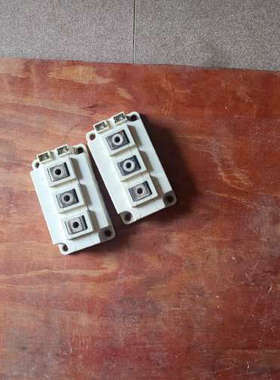 两个IGBT模块，成色如图实拍，型号如图，FF200R12K