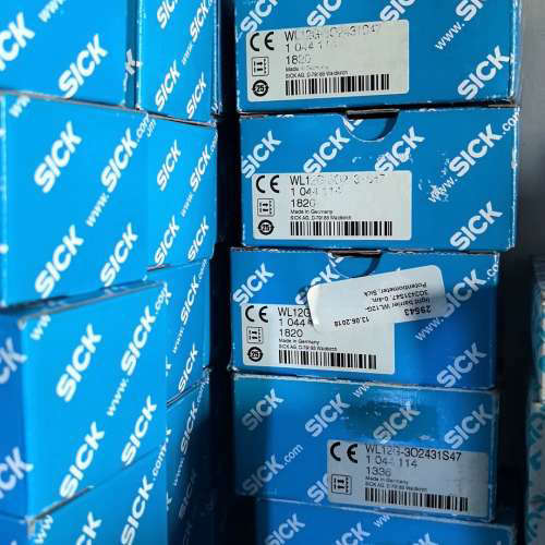 WL12G-3O2431S47镜反射式光电传感器全新原装进口