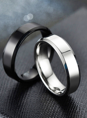 亮面双斜边戒指男士简约女生素圈复古钛钢金色情侣指环