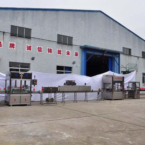 洗发水蚀沐露装尿素白酒液体膏3轮灌装体防腐200L浴大桶灌生产线