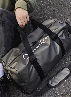 新款健身包干湿分离训练运动包手提行李袋短途旅行包大容量游泳包