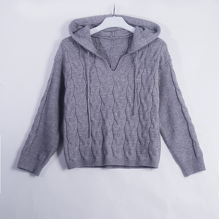 奥莱软糯风连帽绞花毛衣女灰色加厚宽松冬季针织衫女冬纯05MY200