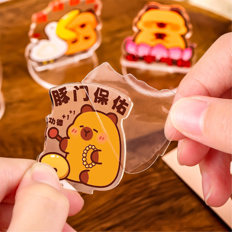 礼品可爱卡皮巴拉立牌卡通亚克力佛系水豚趣味解压桌面摆件小礼品图片