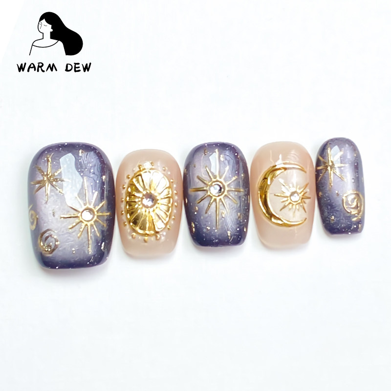 【银月】太阳神巴洛克甲片显白跳色猫眼穿戴甲气质立体造型手绘,彩妆/香水/美妆工具,穿戴甲/甲片,淘宝优惠券,粉丝福利购,淘宝优惠卷