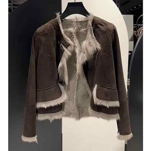 今年流行漂亮超洋气欧货又酷又飒的短款深咖色毛绒外套女2024冬季