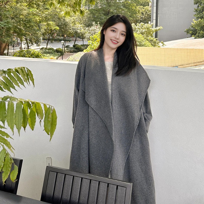 灰色小众慵懒风呢子大衣