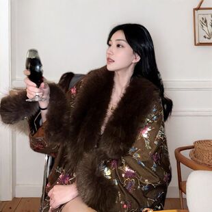 2025年冬季新款中国风仿皮草外套女短款时尚年轻款外套