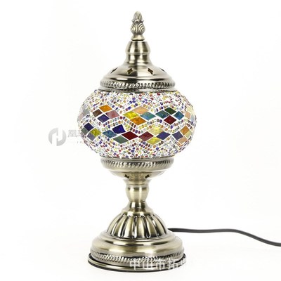 The new Turkish manual small desk lamp Mosaic lamp glass lam