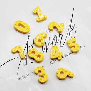 树脂亮漆黄色奶酪数字小卡DIY手机链钥匙扣吊饰饰品配件发卡贴片