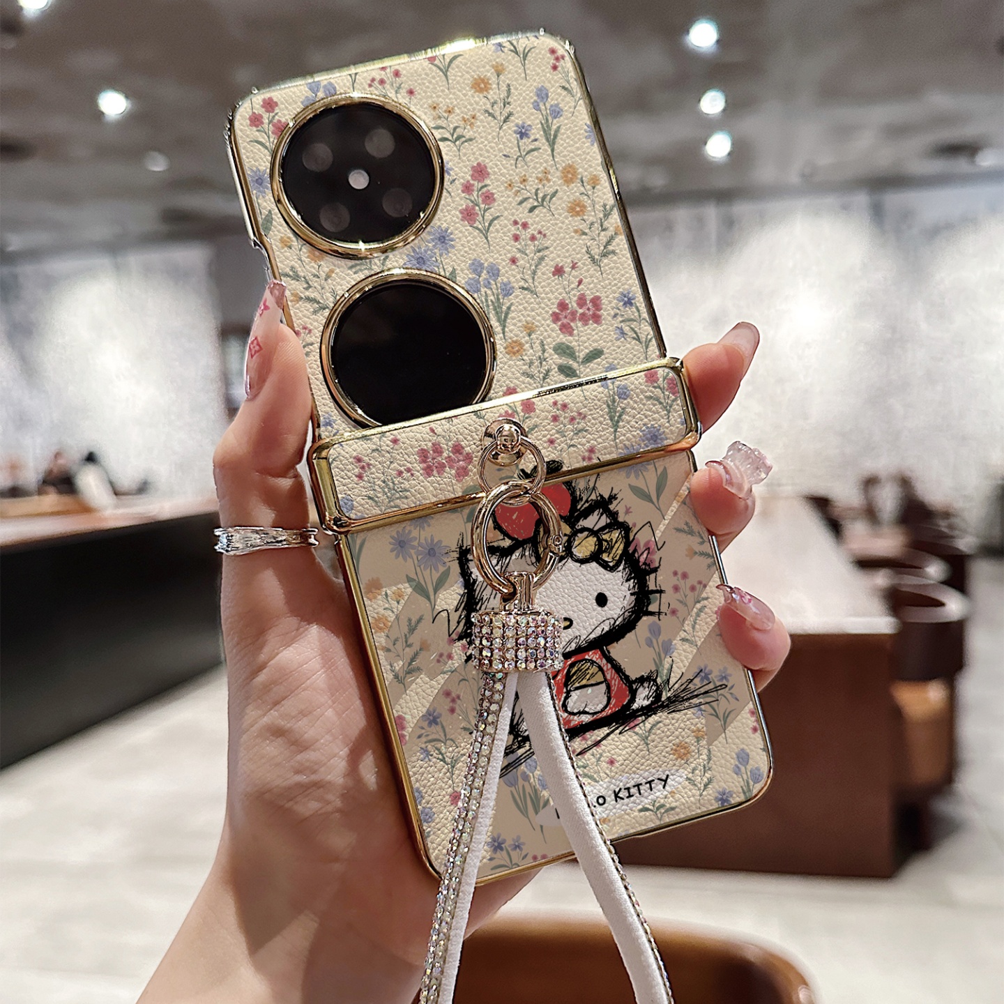 碎花涂鸦KT猫皮纹折叠屏手机壳