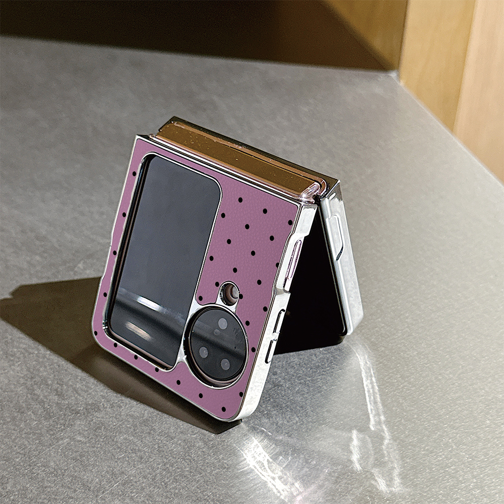 紫底波点米菲兔皮纹折叠屏手机壳