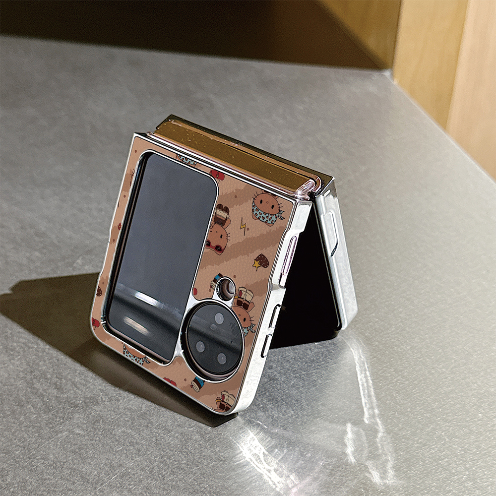 棕色斜纹KT猫皮纹折叠屏手机壳