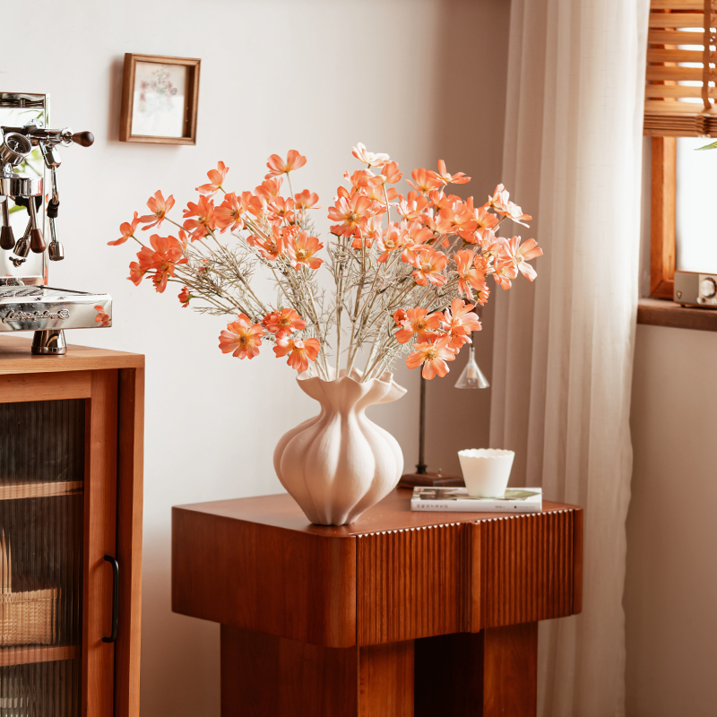 速发植空间花假花物森装饰软装摆件室内桌面摆设花艺原木风吊钟花