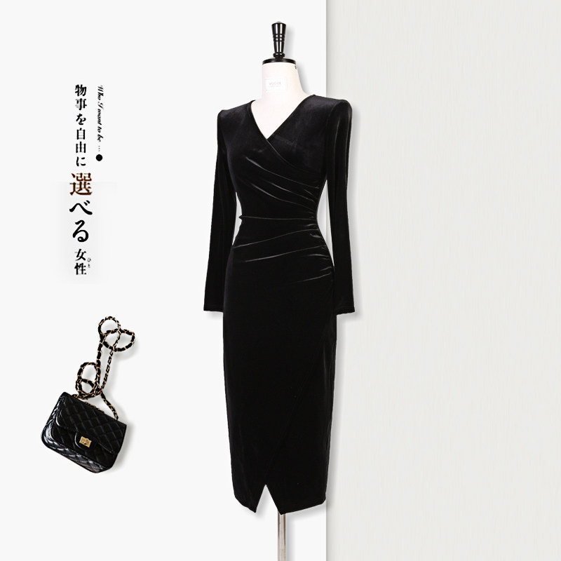 速发赫本法丝绒连衣裙风式包臀高级年感会礼服小黑裙长裙秋冬小妈