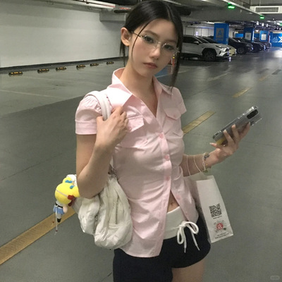美式辣妹粉色衬衫女polo领收腰衬衣设计感修身短款甜美短袖上衣夏