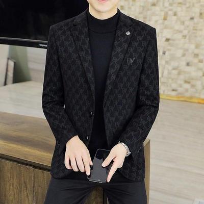 高级感休闲西装外套男春秋款韩版修身男士时尚潮牌黑色小西服短款
