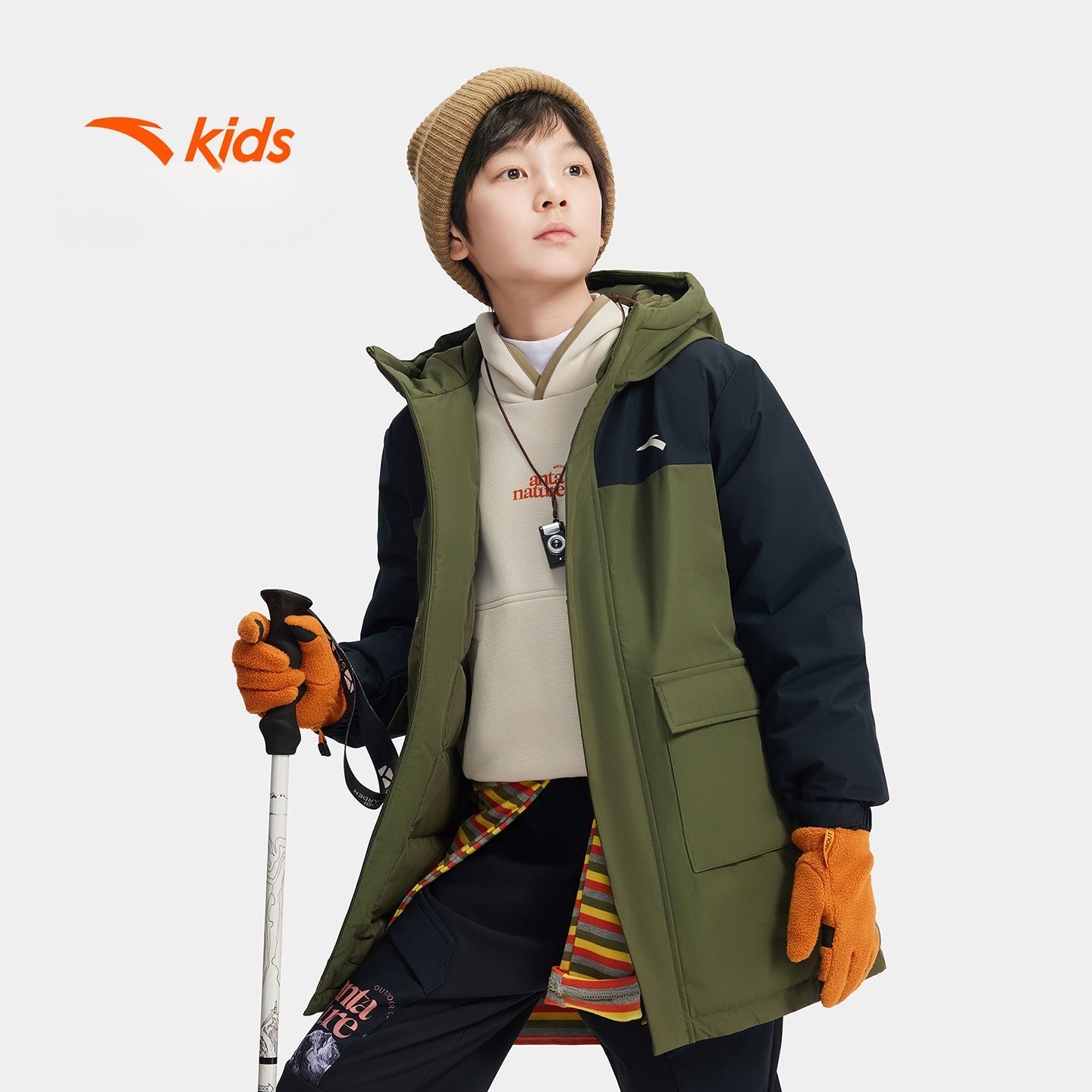 安踏儿童男大小童中长羽绒服2025冬季新款雪绒壳科技保暖抗寒外套